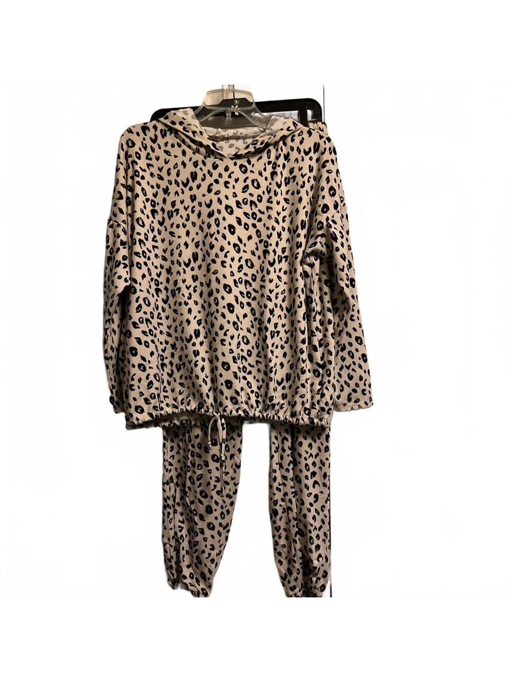 Leopard Print Women's Pajama Set Soft Lounge Sleepwear